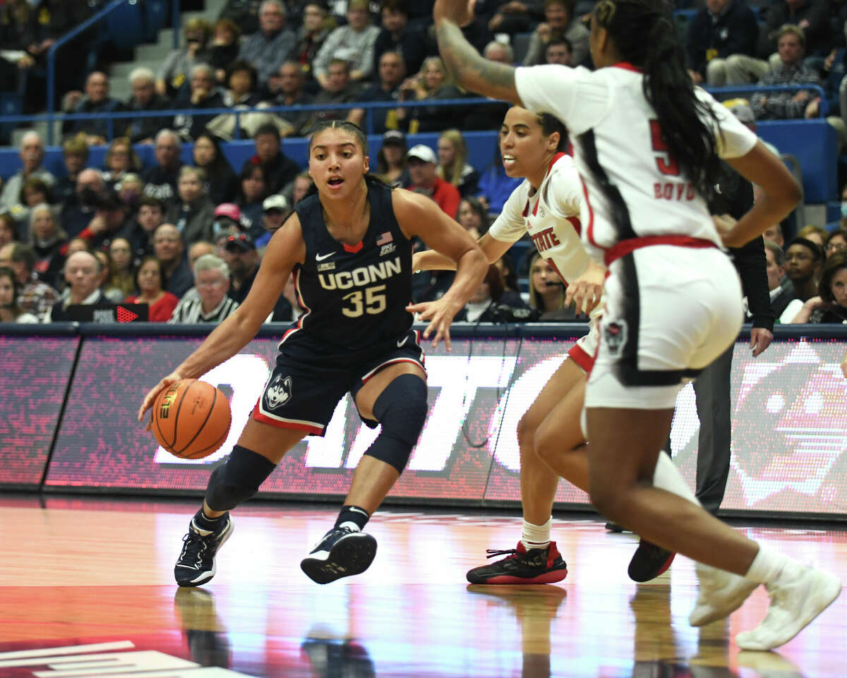 How Azzi Fudd's return impacts UConn women's basketball team