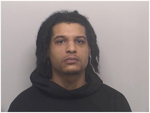 Stamford convicted felon found with illegal gun