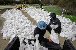 With the Salinas River rising, Monterey County stocks up on sandbags and supplies