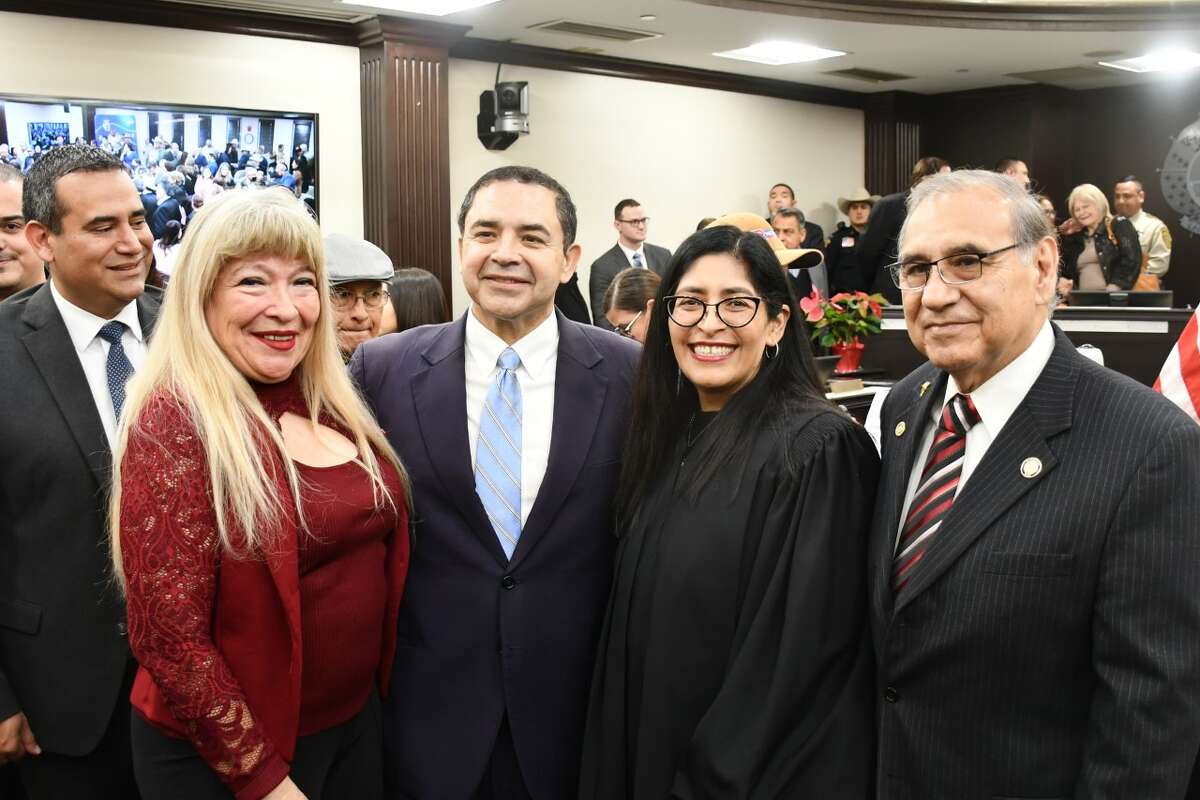 Congressman Henry Cuellar (TX-28) was sworn into the U.S. House of Representatives to represent the 28th Congressional District of Texas in the 118th Congress at Laredo City Hall, on Friday, Jan. 13, 2023.