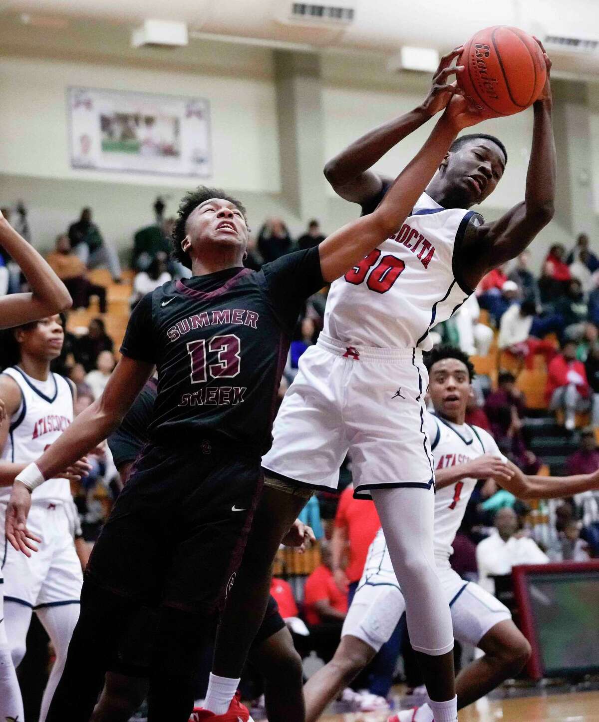 HS boys basketball: No. 24 Summer Creek holds off Atascocita