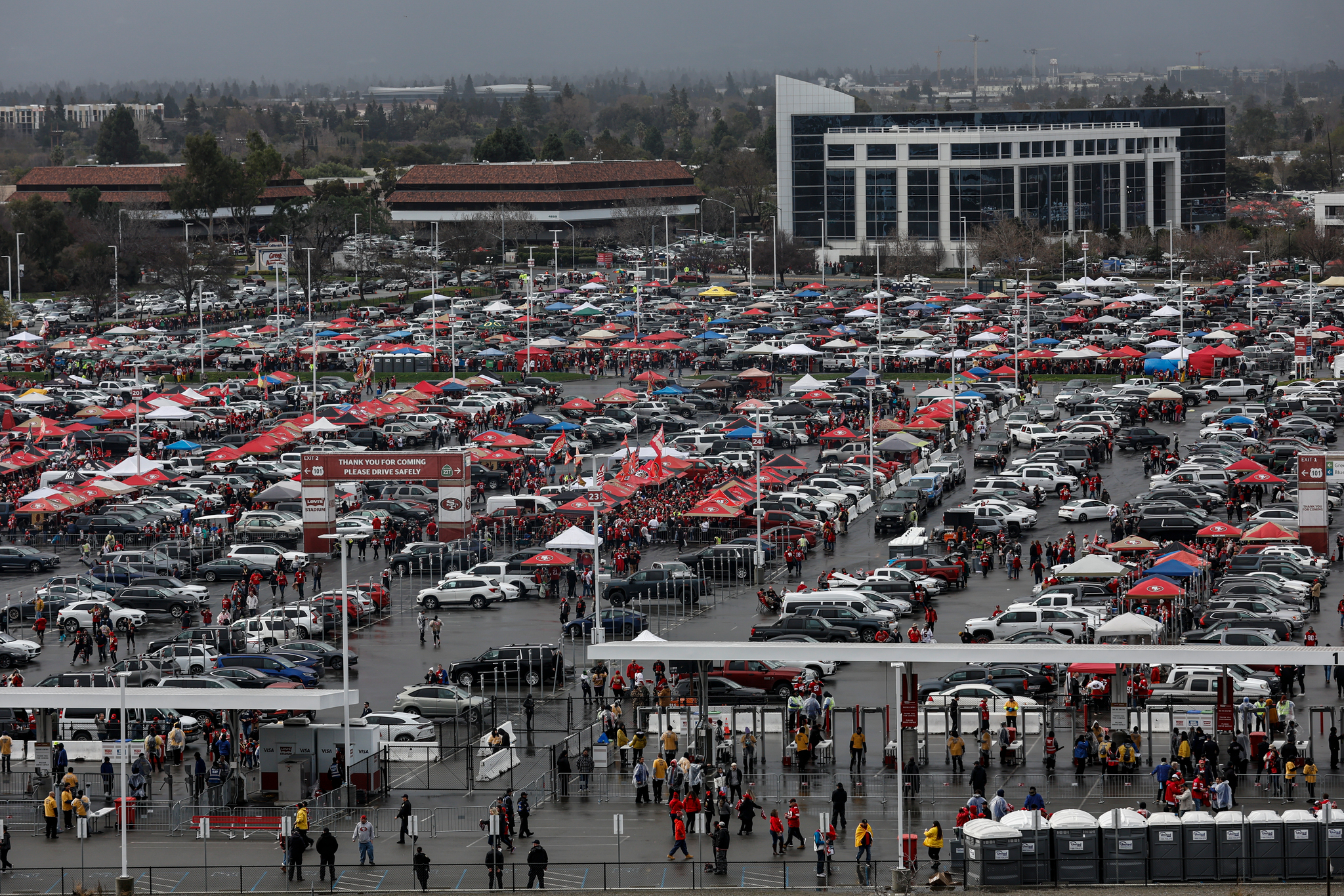 NFC Championship: 49ers traffic, tailgating at Levi's Stadium