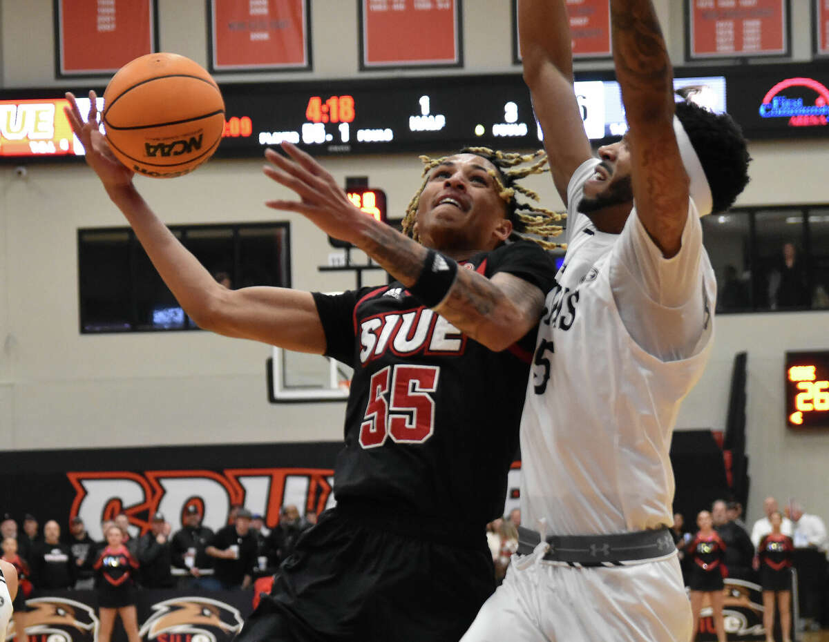 SIUE's Lamar Wright with a layup against Lindenwood during an Ohio Valley Conference game on Saturday inside the First Community Arena in Edwardsville.