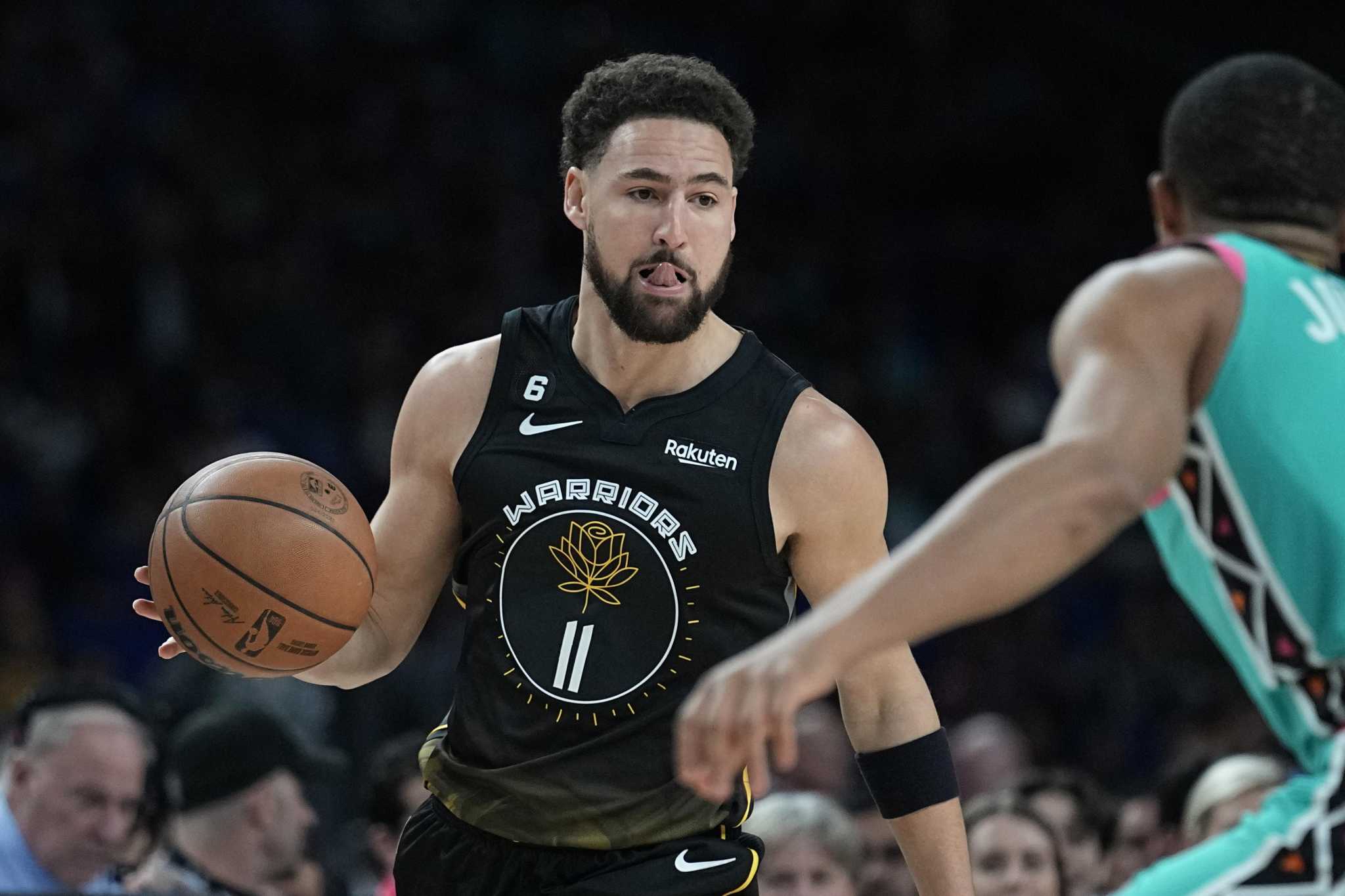 Warriors injuries: Klay Thompson, Andre Iguodala out vs. Spurs