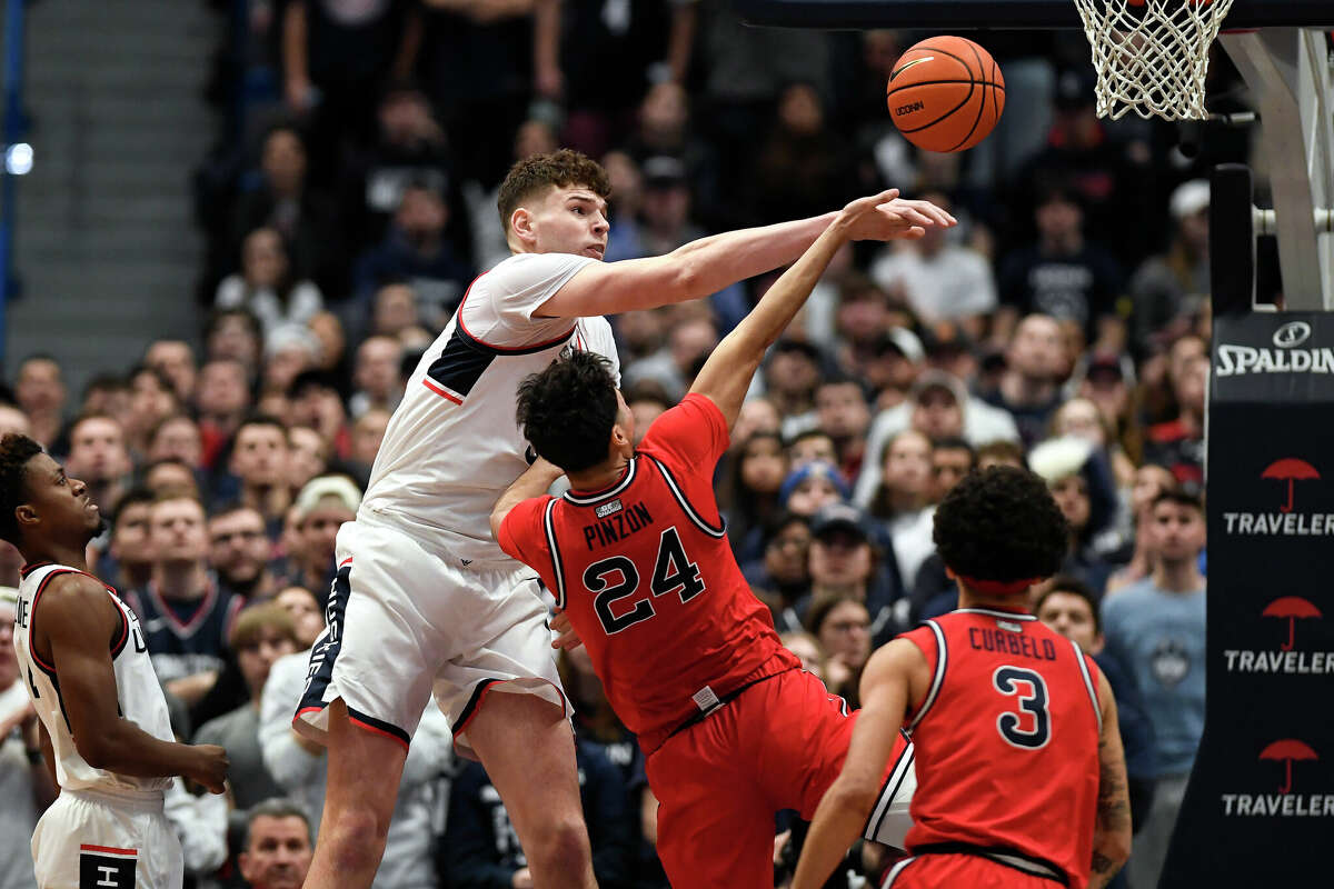 UConn Men's Basketball Team Falls For Fourth Time In Last Five Games ...