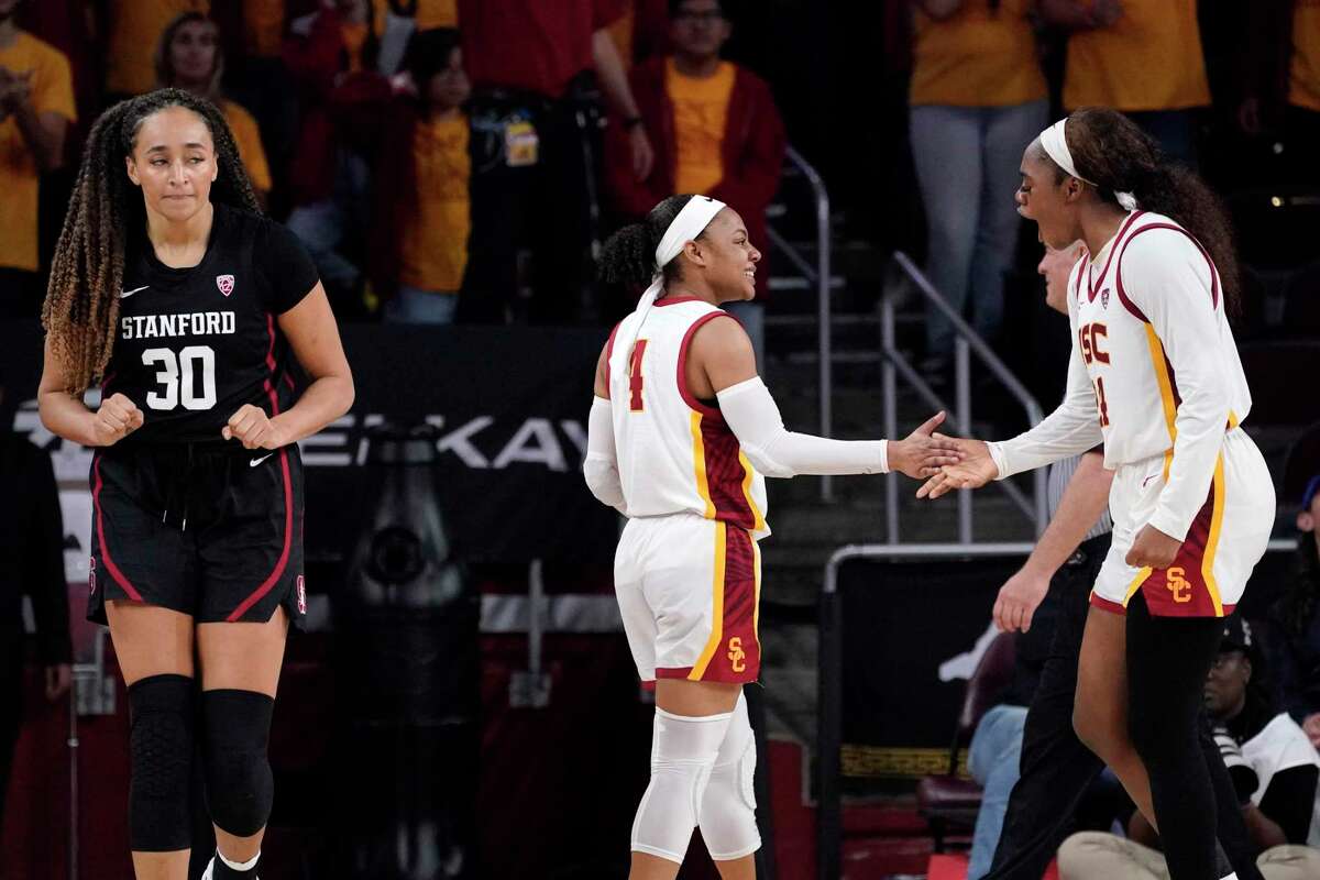 College basketball roundup: No. 2 Stanford women fall to USC