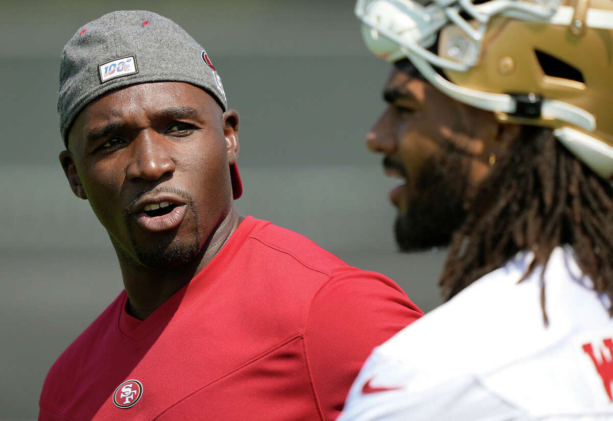 Defensive Coordinator DeMeco Ryans of the San Francisco 49ers talks with linebacker Fred Warner #54 during training camp at SAP Performance Facility on July 31, 2021 in Santa Clara, California. (Photo by Thearon W. Henderson/Getty Images)