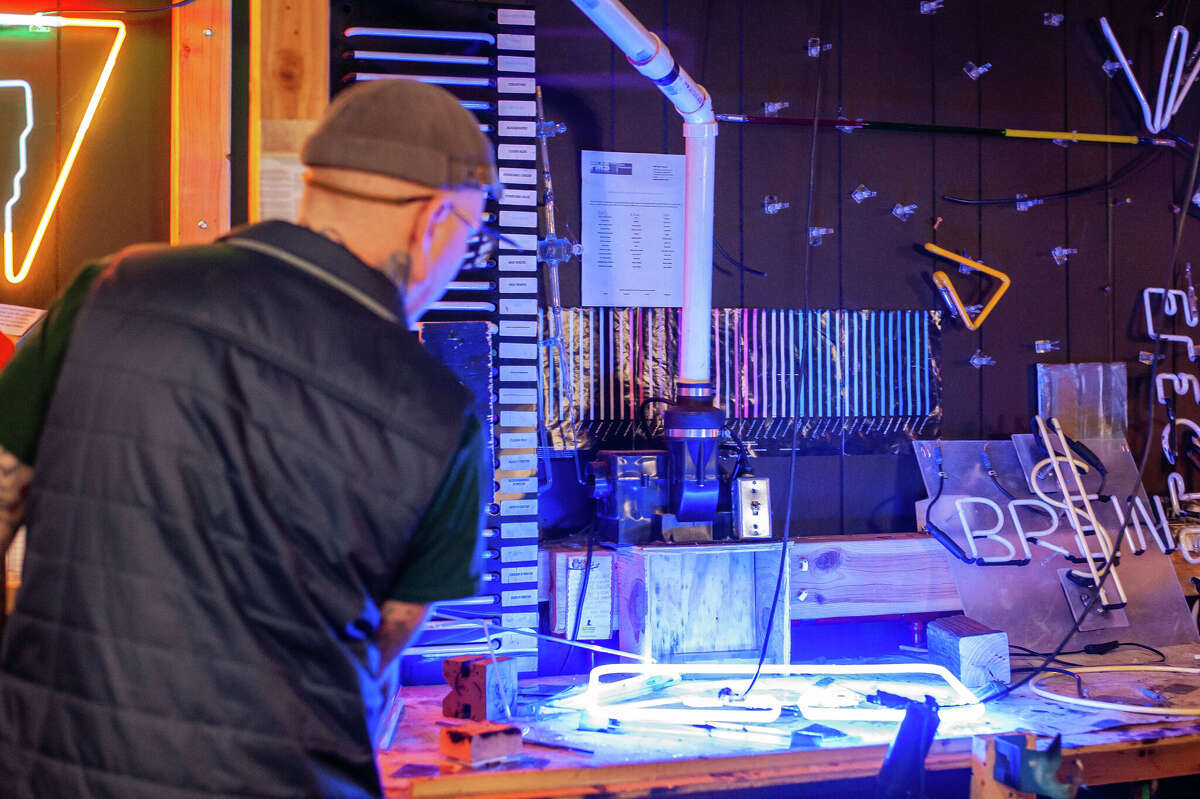 Bay City neon artist Josh Averill featured at Creative 360