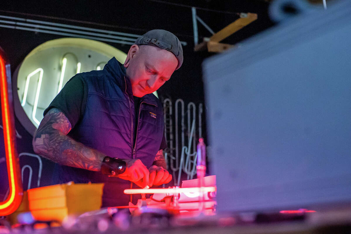 Bay City neon artist Josh Averill featured at Creative 360