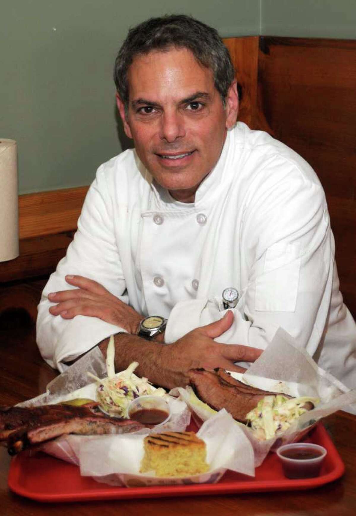 Real barbecue done 'low & slow' in Brookfield