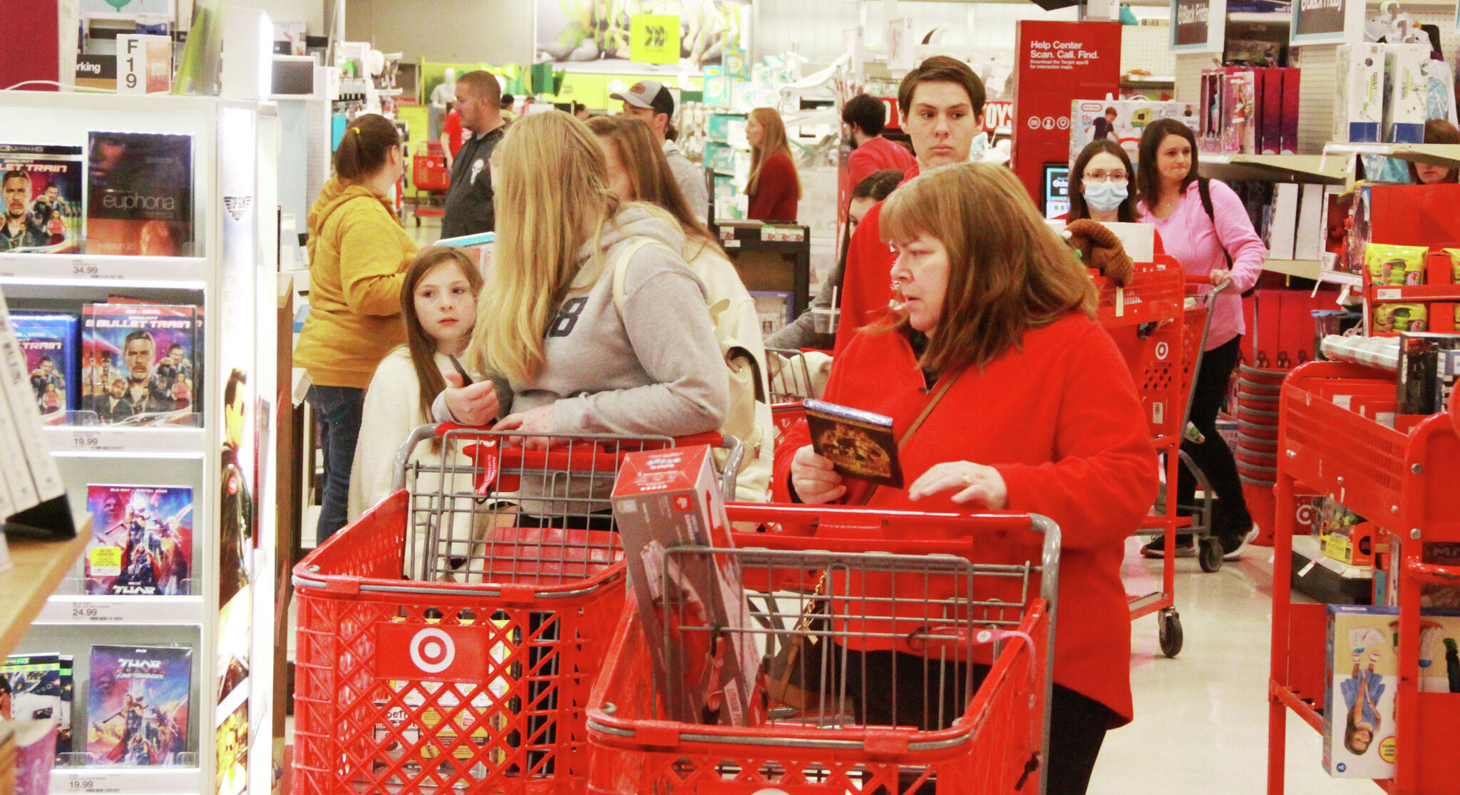 Thanksgiving weekend shopping Tradition or irresistible deals?