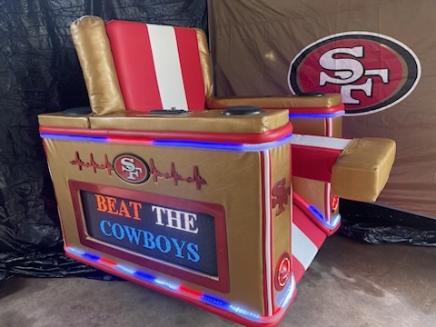 This 49ers fan defied his Cowboys-loving dad. Then he went viral.