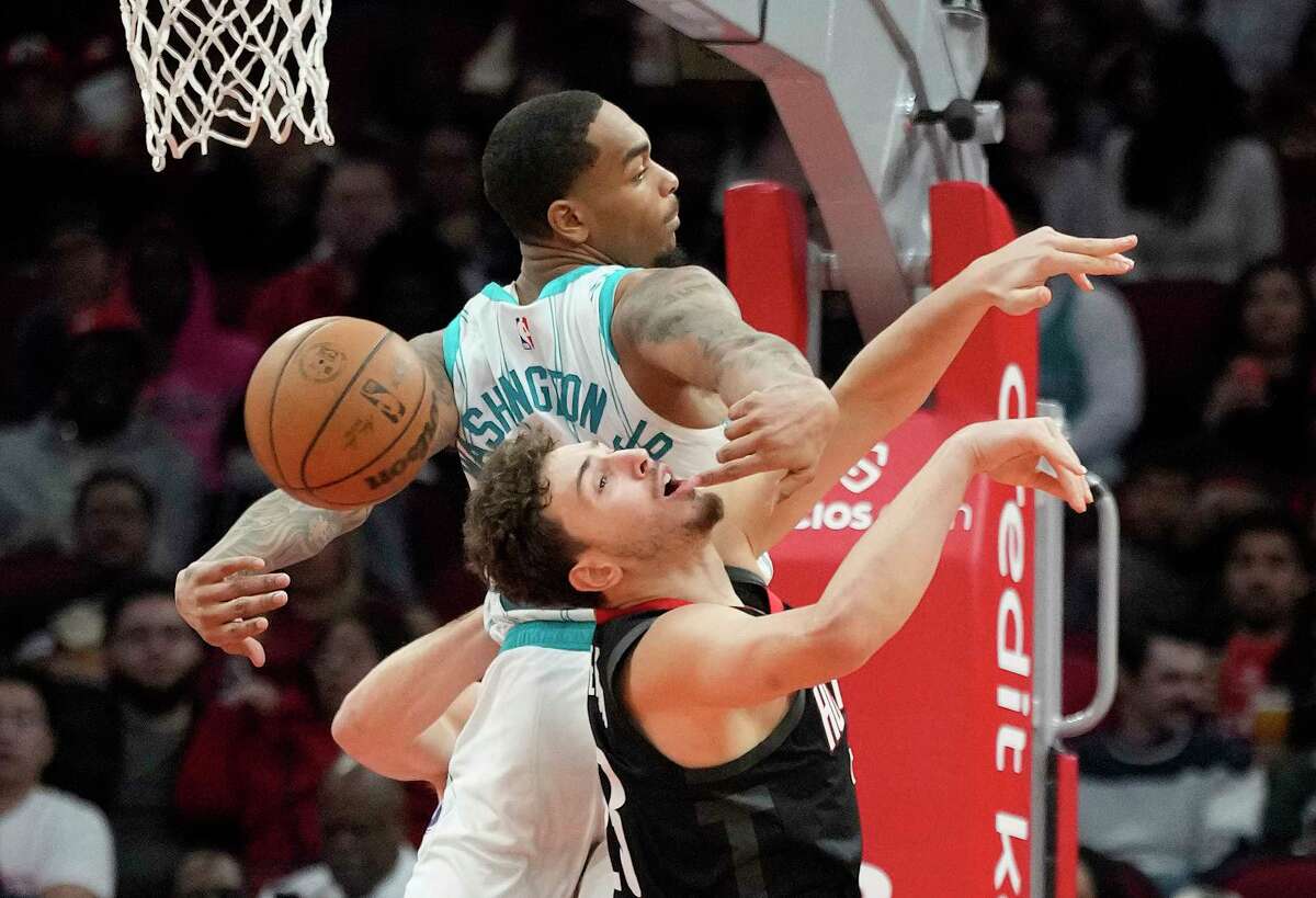 Alperen Sengun and the Rockets took it on the chin again Wednesday, losing to Charlotte to extend their losing streak to 12 games, the longest in the NBA this season.