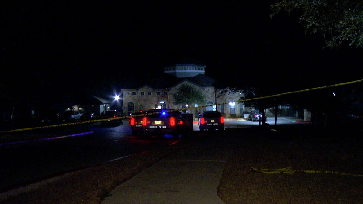 Two Dead After Shooting At A West Bexar County Apartment Complex 5965