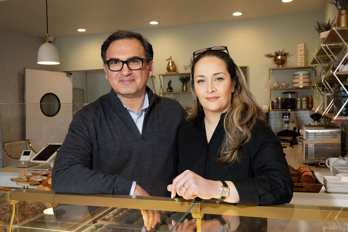 Maryam Menbari (right) and Reza Mirzadeh, owners of Marvel Cake in Campbell Calif., Jan. 13, 2023.