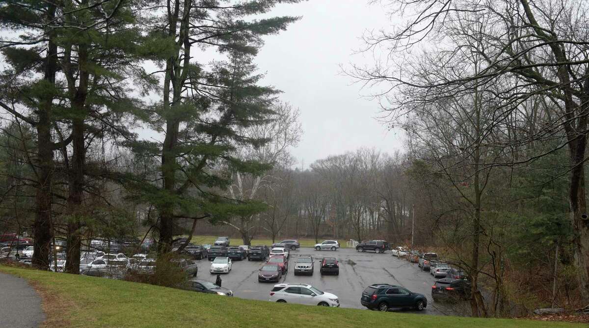 Traffic backs up at Silvermine School during after school pickup, Thursday, January 19, 2023, Norwalk, Conn.