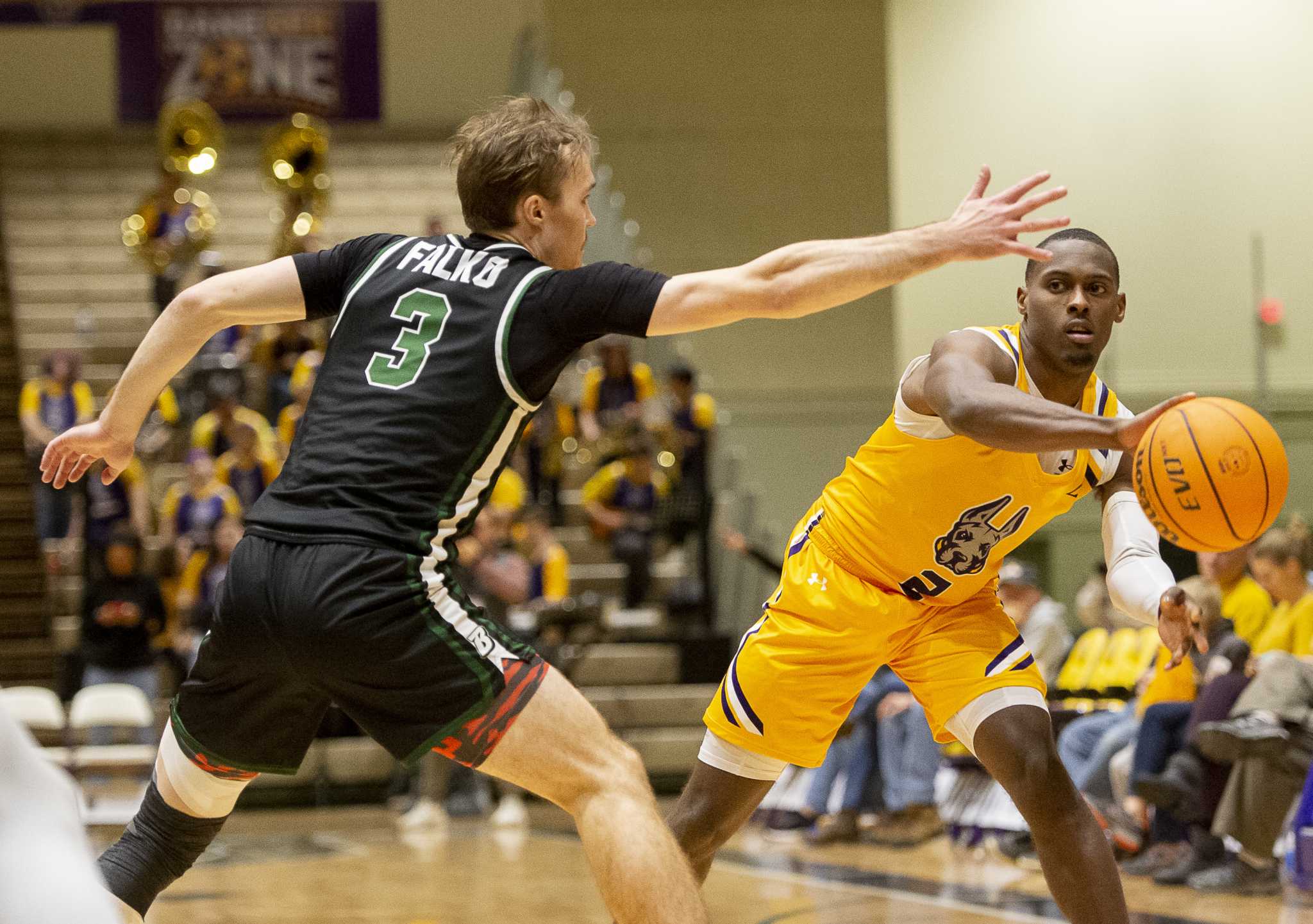 UAlbany men's basketball tries to regroup after third straight loss