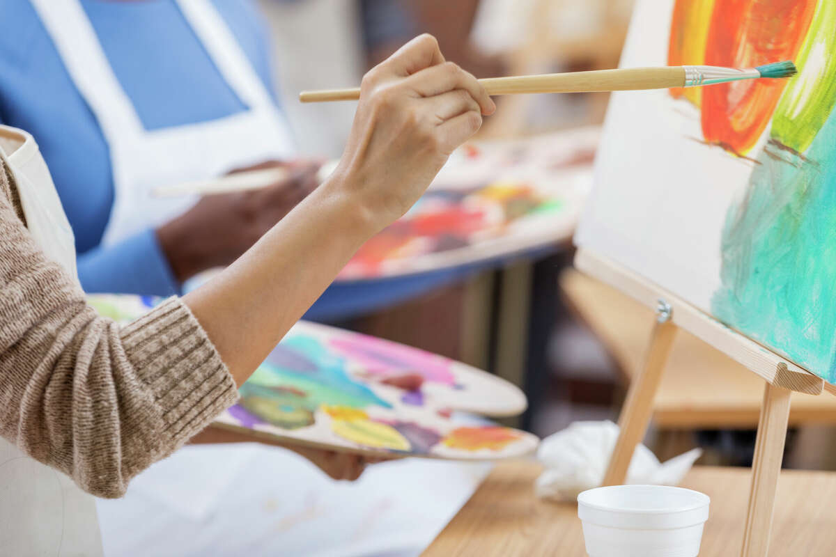 Winchester Public Library will host a free adult painting class Jan. 31. 