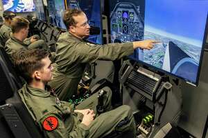 Better Air Force tech helps train pilots to think, react
