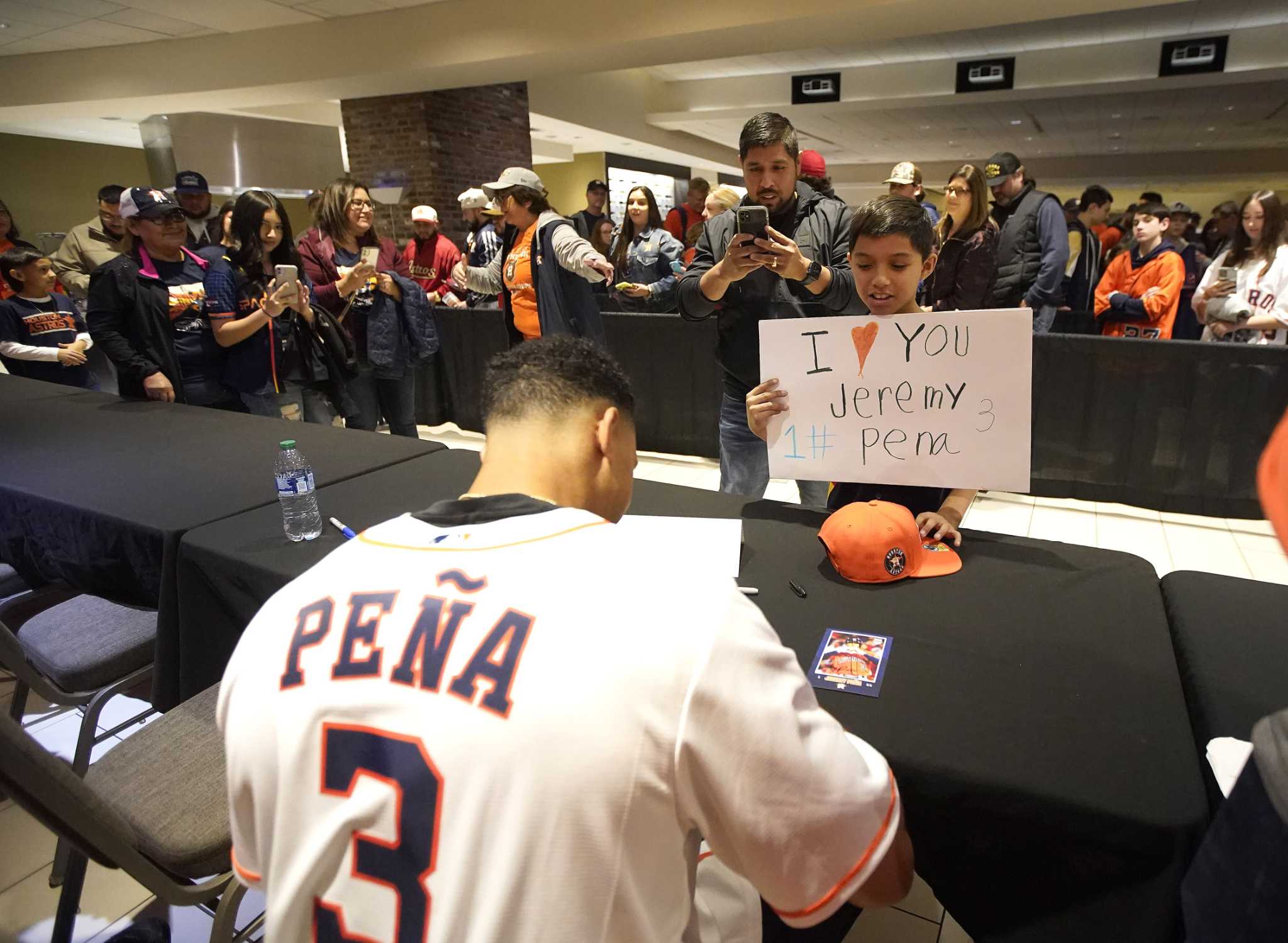FREE shipping Jeremy Pena Love Signature Houston Astros shirt