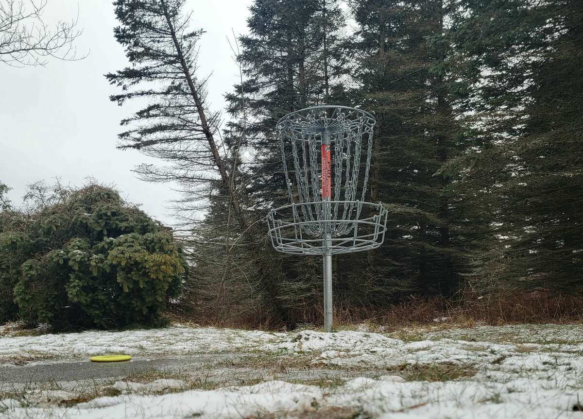 The wintry weather did little to deter disc golf enthusiasts from Saturday's Grip N Rip Ice Bowl.