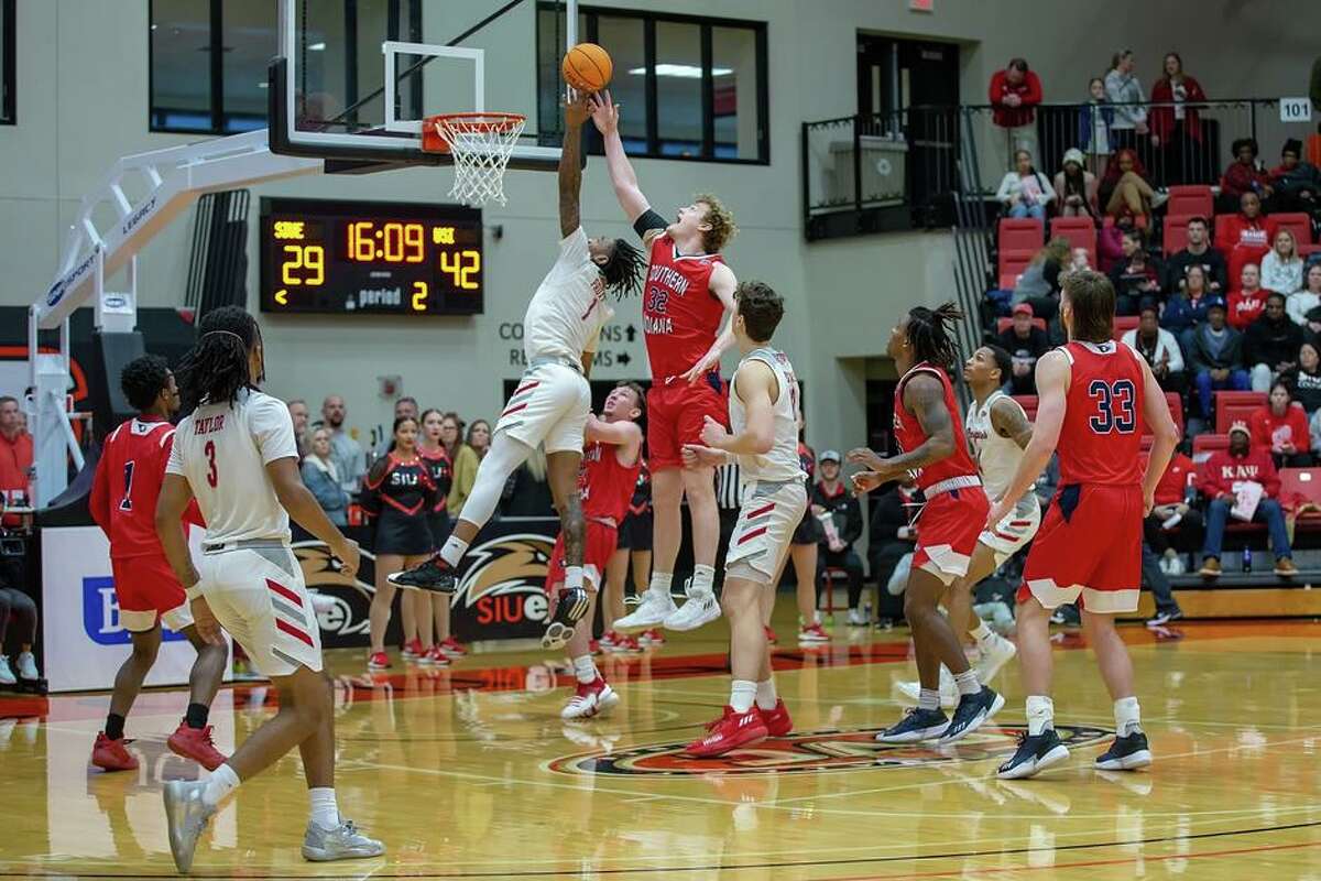SIUE's DeeJuan Pruitt goes up for a basket during the second half of Saturday's game against Southern Indiana in Edwardsville.