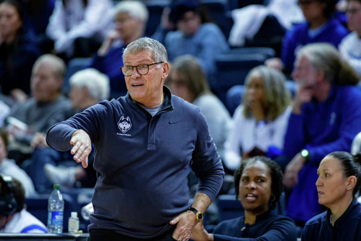 UConn coach Geno Auriemma gestures during the team's NCAA college basketball game against Creighton on Wednesday, Dec. 28, 2022, in Omaha, Neb. (AP Photo/John Peterson)