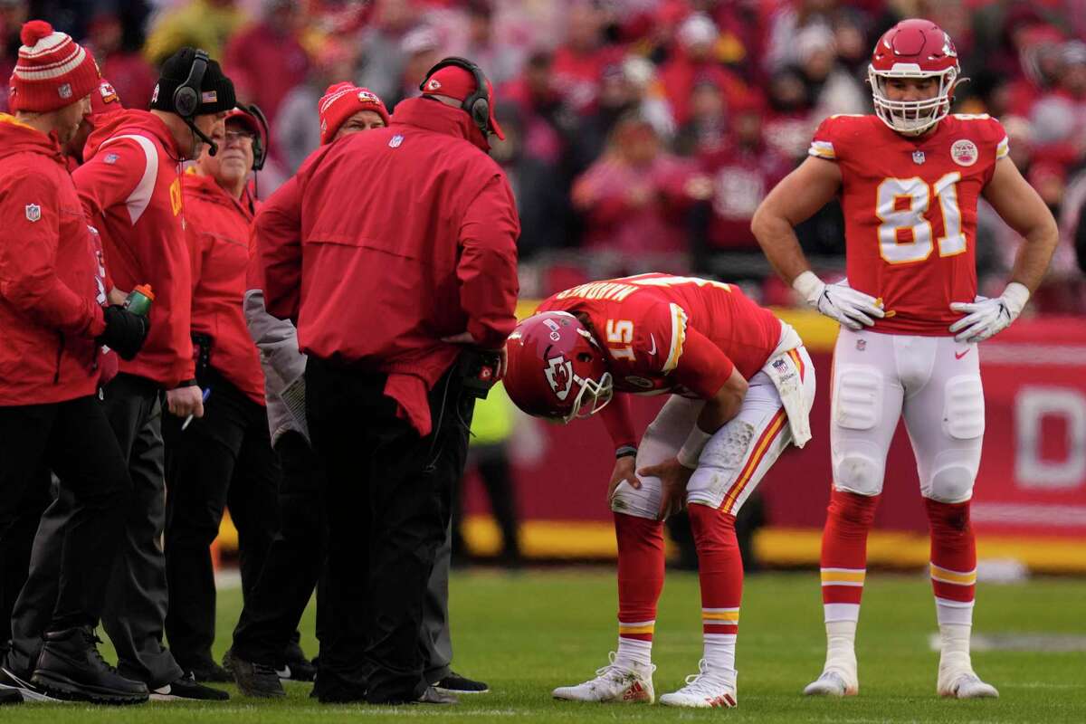 Source: Chiefs' Mahomes has high-ankle sprain, vows to play in AFC  Championship