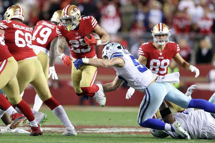 SANTA CLARA, CA - JANUARY 22: San Francisco 49ers defensive end Arik  Armstead (91) runs onto the field before the NFL NFC Divisional Playoff game  between the Dallas Cowboys and San Francisco