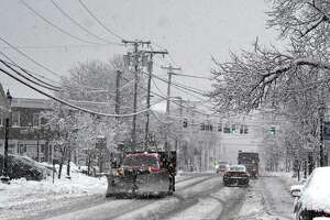 Car crashes, power outages reported as region sees heavy snow