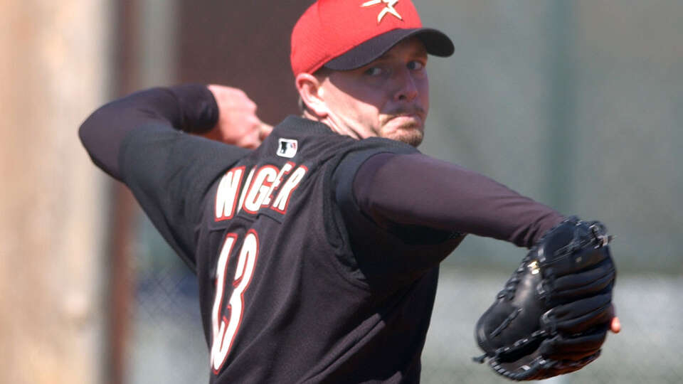 (2/17/02) Pitcher Billy Wagner, during the Houston Astros pitchers and catchers workouts at the Oceola County Stadium, in KIssimmee, Florida, Sunday morning. (Karen Warren/Houston Chronicle). HOUCHRON CAPTION (03/03/2002): Billy Wagner rebounded from an injury-shortened 2000 season to save 39 games a year ago, tying his team record.