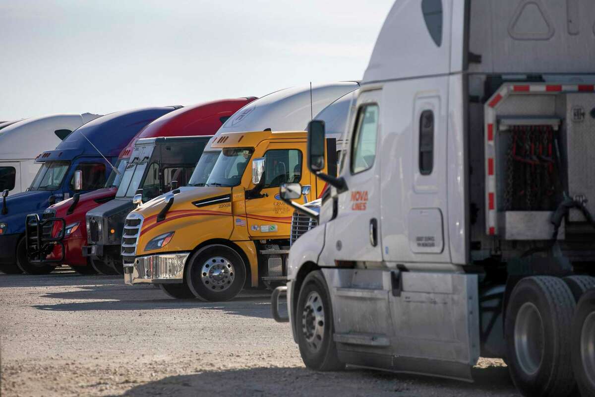 Semi trucks are recently seen in the Doggett Freightliner South Texas lot in Converse.