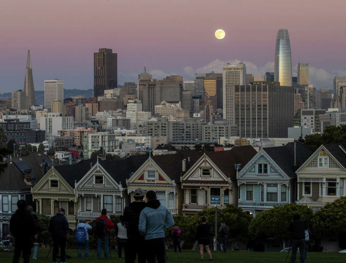 Full Cold Moon rises behind the famous Painted Ladies in San Francisco. (Photo by Tayfun Coskun/Anadolu Agency via Getty Images)
