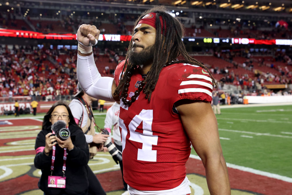 Fred Warner Shouts Out the 'Amazing Fans' Following 49ers Win in