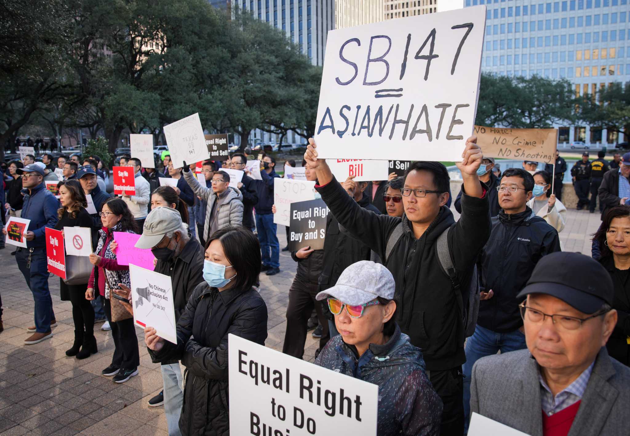 Abbott's proposed Texas land ban SB 147 decried by Houston protesters