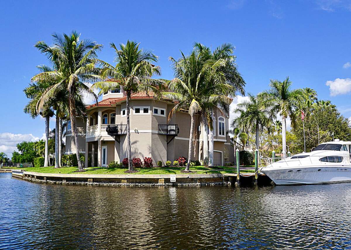 #50. Punta Gorda, FL metro area - Median days on market: 31 - Total homes sold: 348 - Median sale price: $365,000