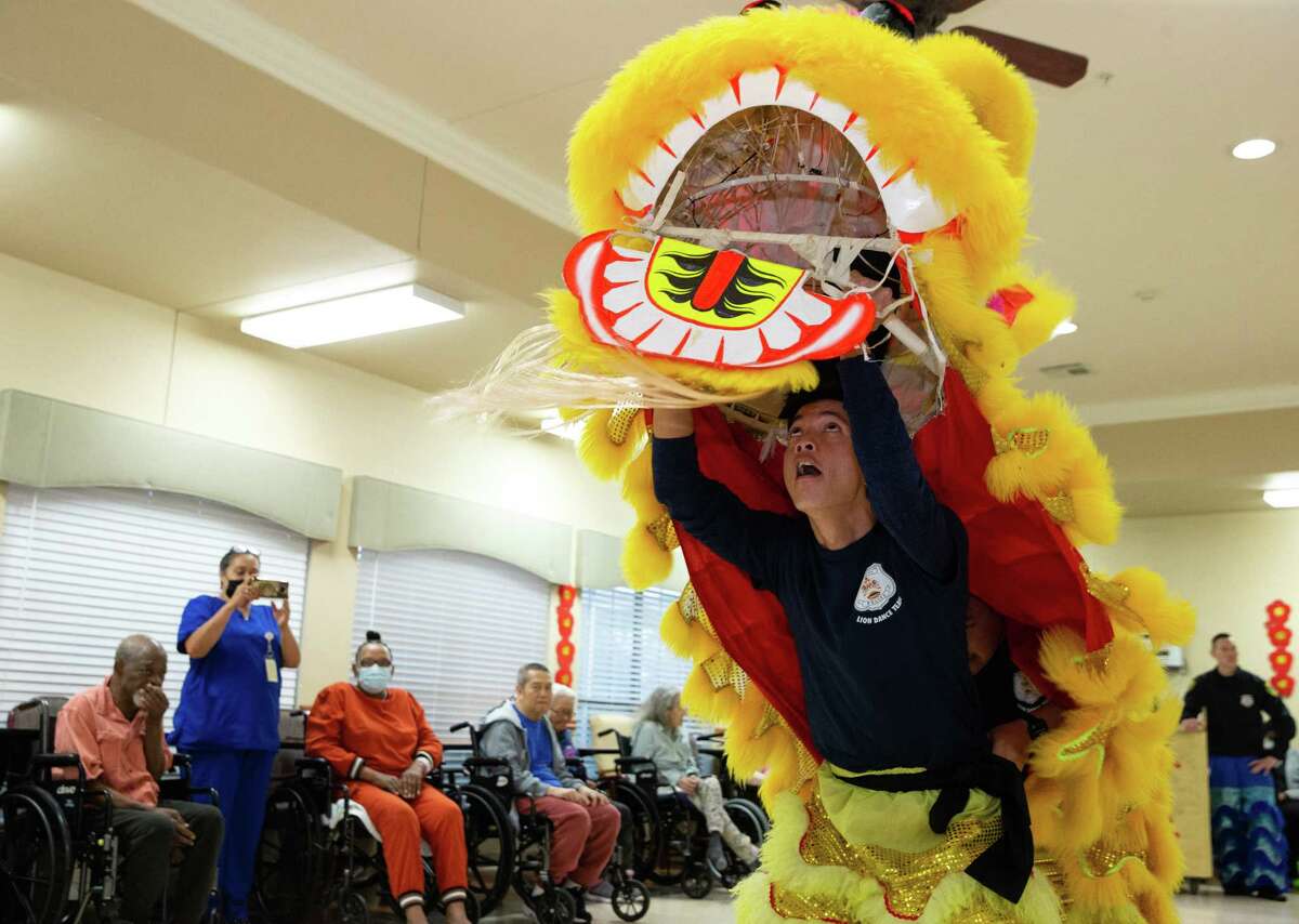 Houston police department's lion dance team makes Lunar New Year debut