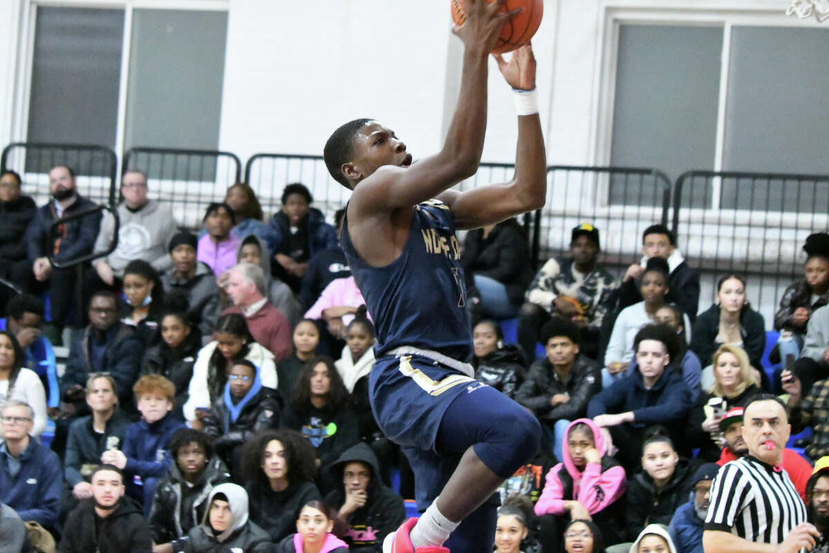 notre-dame-fairfield-boys-basketball-defeats-kolbe-cathedral