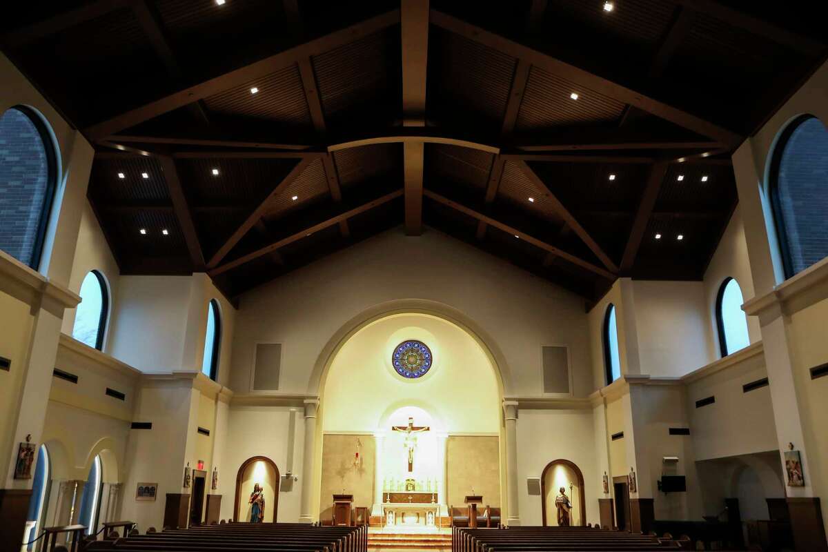 St. Anthony of Padua Catholic Church chapel opens in The Woodlands