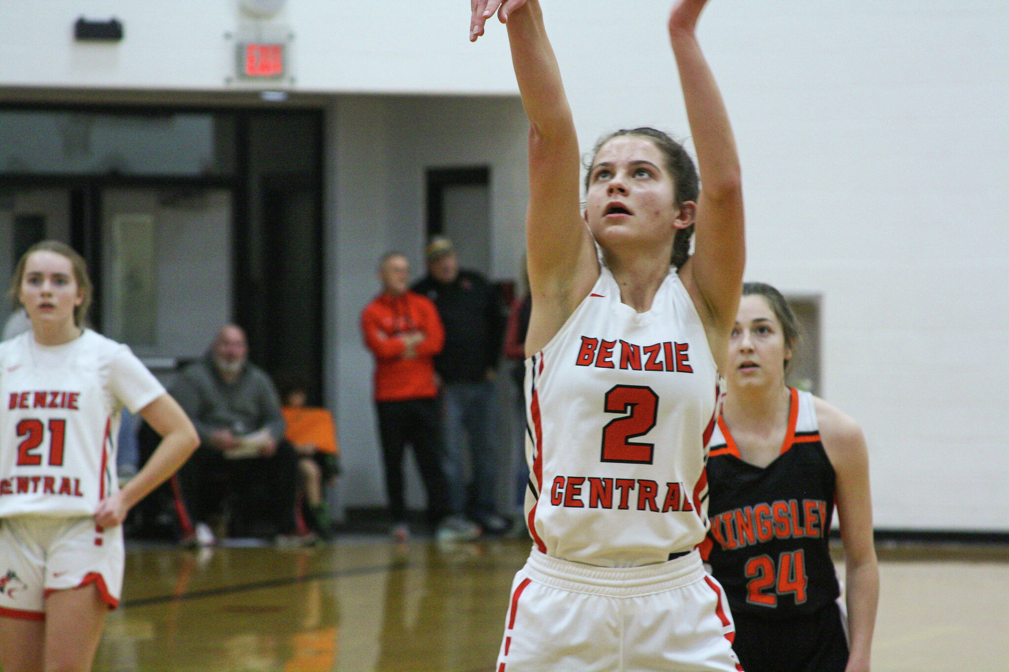 Benzie Central Girls Defeat Leland, Win Five In A Row