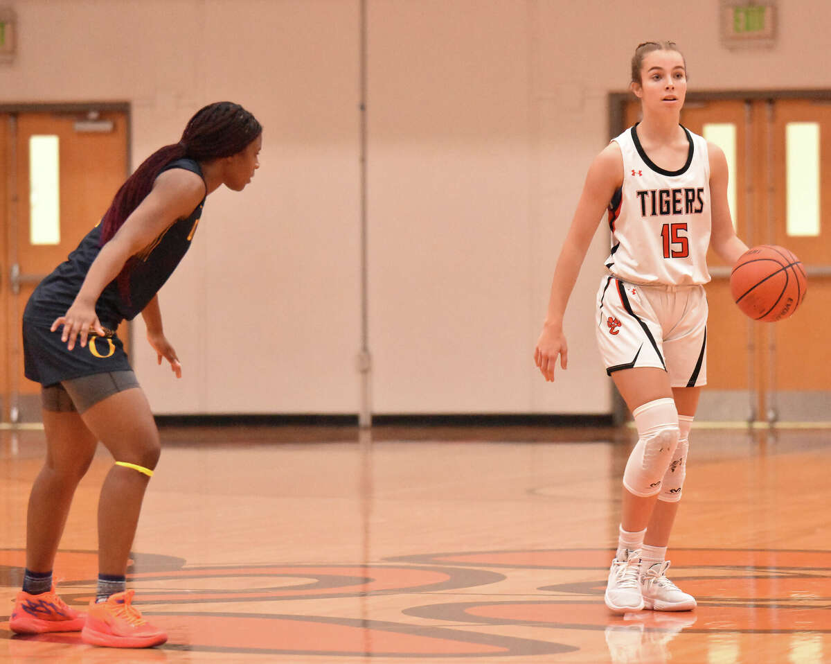 Edwardsville scores fewest points since 2002 in conference loss