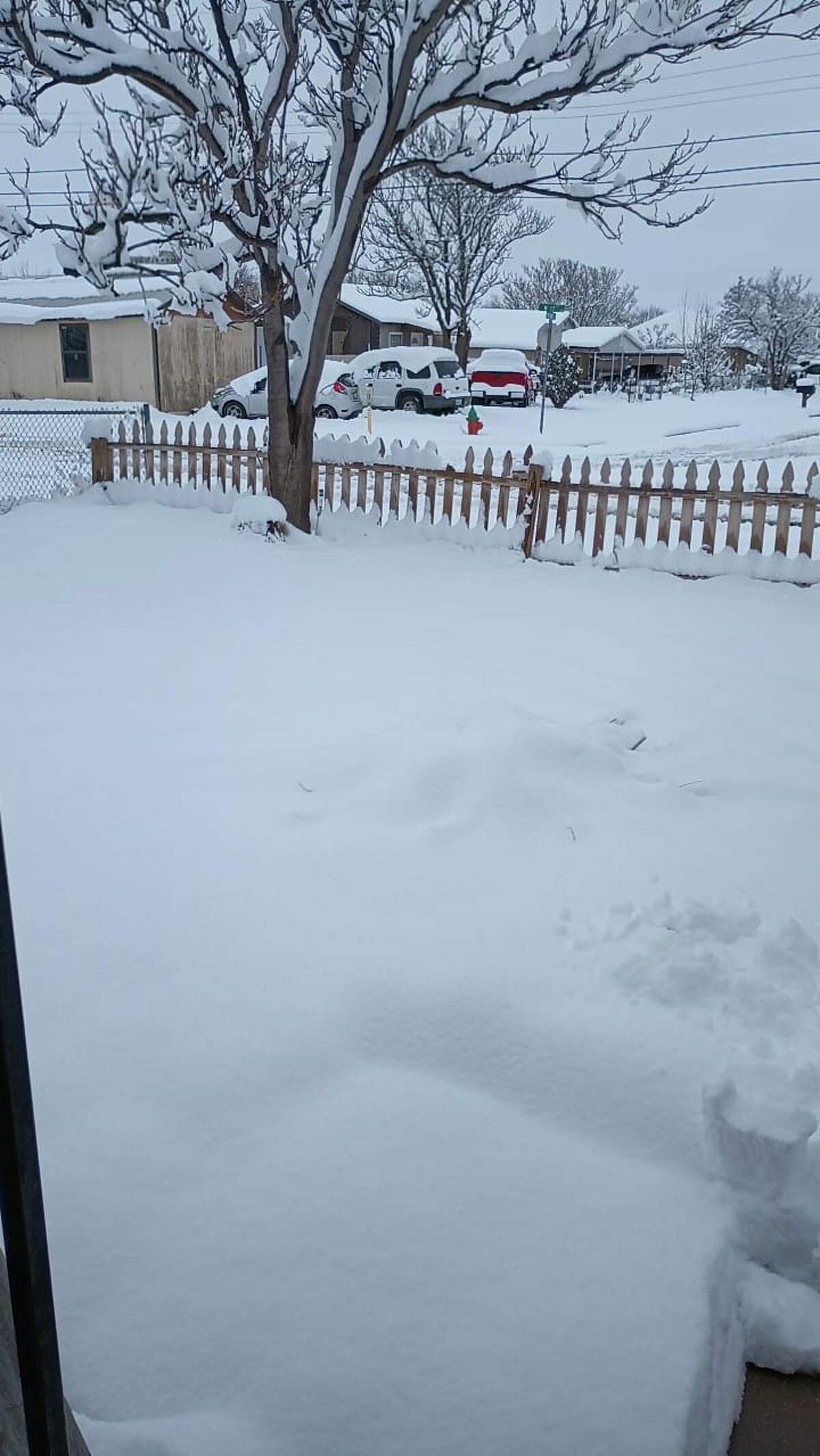 plainview-sees-9-inches-more-of-snow