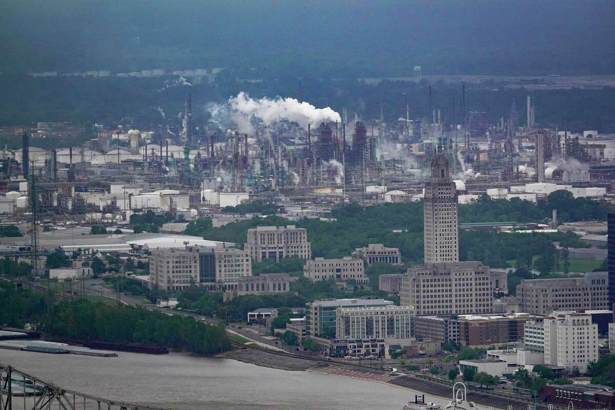 Exxon scientists accurately predicted the perils of global warming more than 40 years ago — and the company still attacked climate science. Here, Exxon’s Baton Rouge refinery complex is visible from the Louisiana State Capitol.