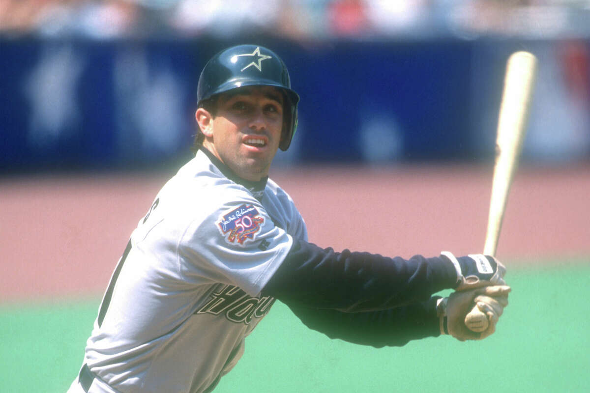 Familiar faces reportedly emerge as Houston Astros GM candidates