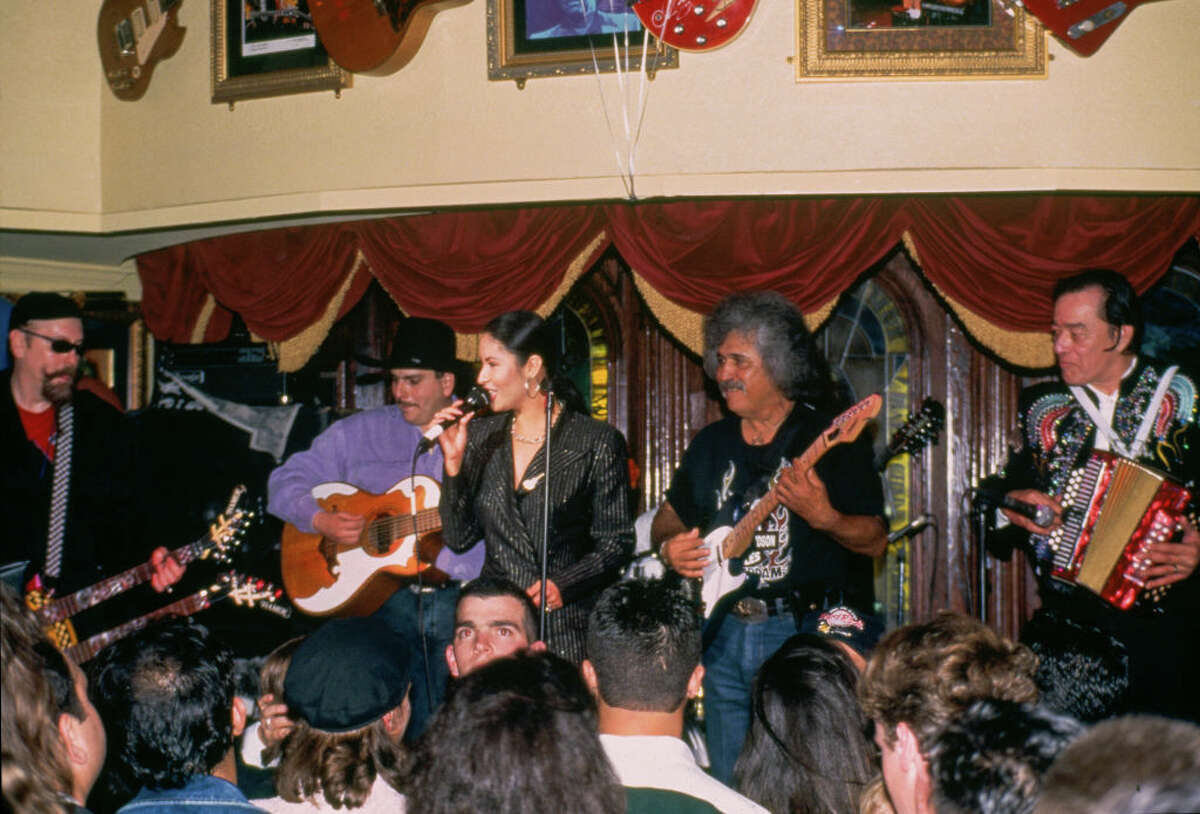 Selena Quintanilla Helped Opened The San Antonio Hard Rock Cafe 5769