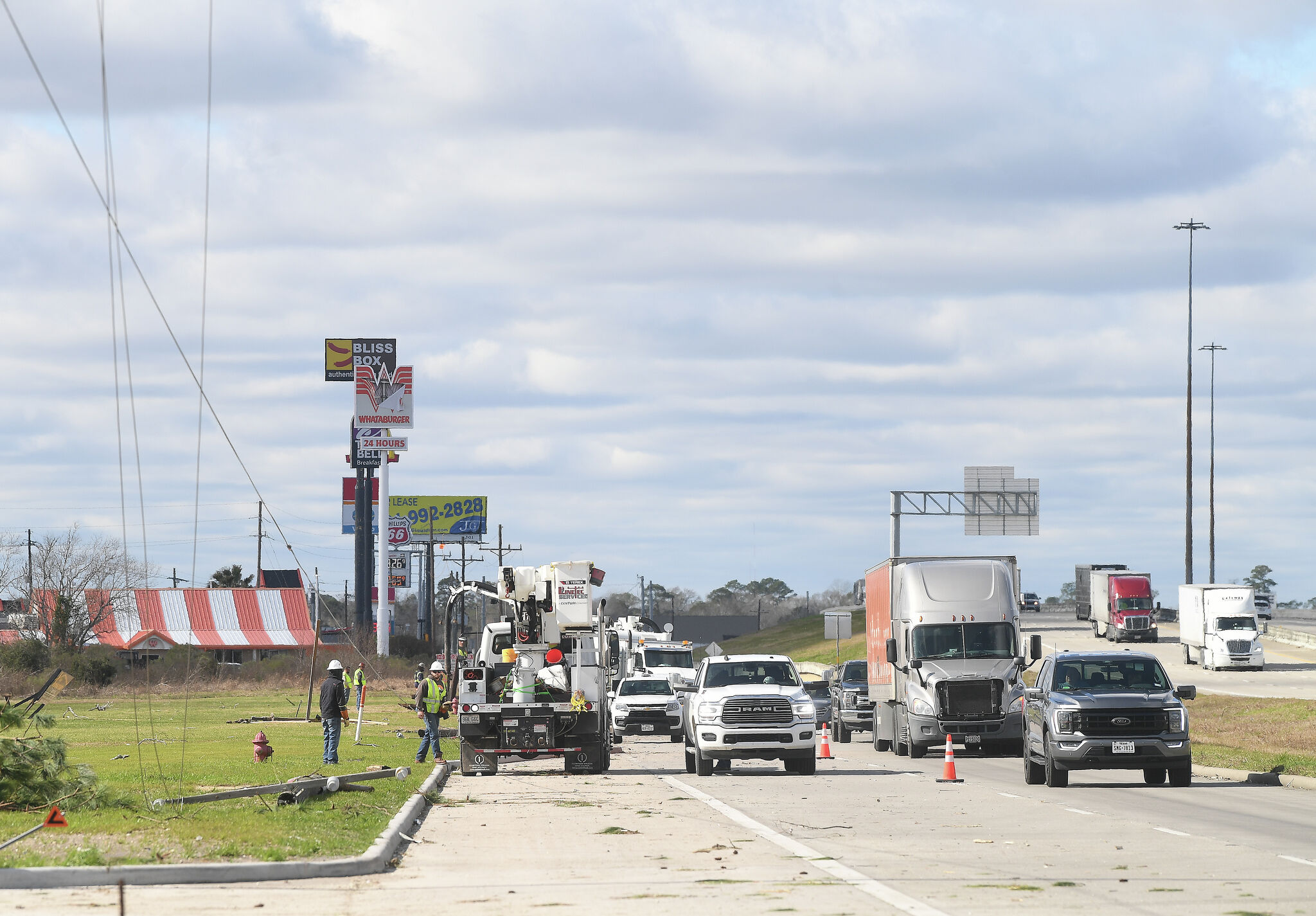 Southeast Entergy Texas customers should all have power by 10 p.m.