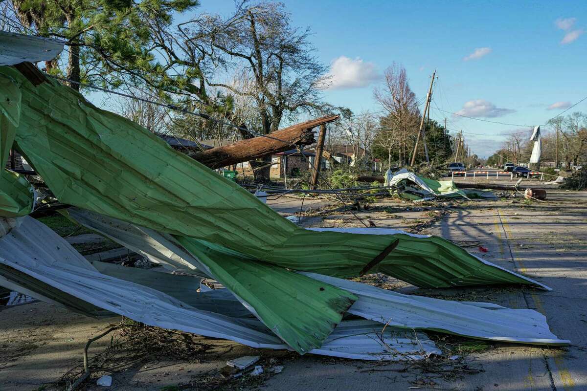 More Pasadena shelters opened for tornado victims