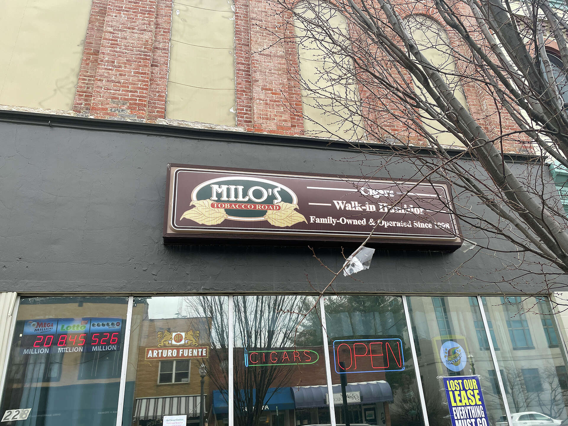 milo's tobacco road Tobacco store in Edwardsville to shutter after almost 25 years