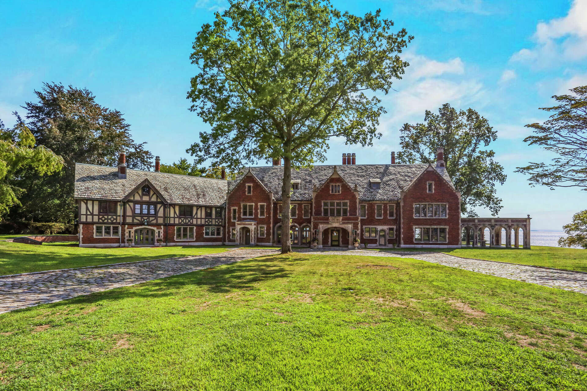 This historic Gold Coast mansion once sold for nearly $50M
