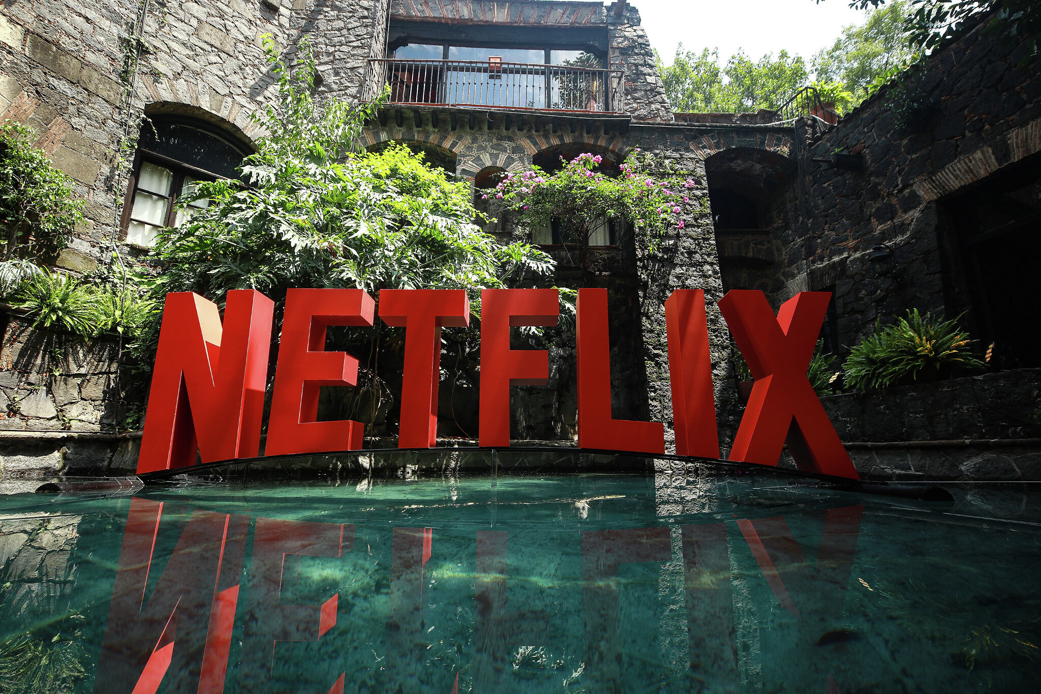 Netflix&rsquo;s awful password sharing lockdown is spreading across the globe